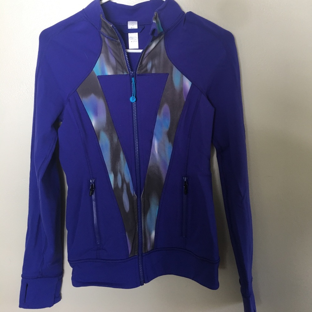 Navy blue ivivva top